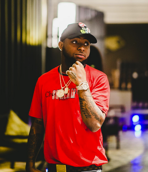 davido shows off his new diamond encrusted 30 billion gang necklace davido shows off his new diamond encrusted 30 billion gang necklace