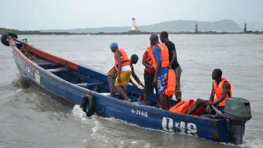 Three Confirmed Dead, Five Missing As Boat Conveying 20 Passengers Capsizes in Lagos Three Confirmed Dead, Five Missing As Boat Conveying 20 Passengers Capsizes in Lagos