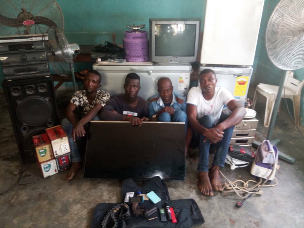 Four Suspects Specialised In Robbing Churches Arrested In Ogun Four Suspects Specialised In Robbing Churches Arrested In Ogun
