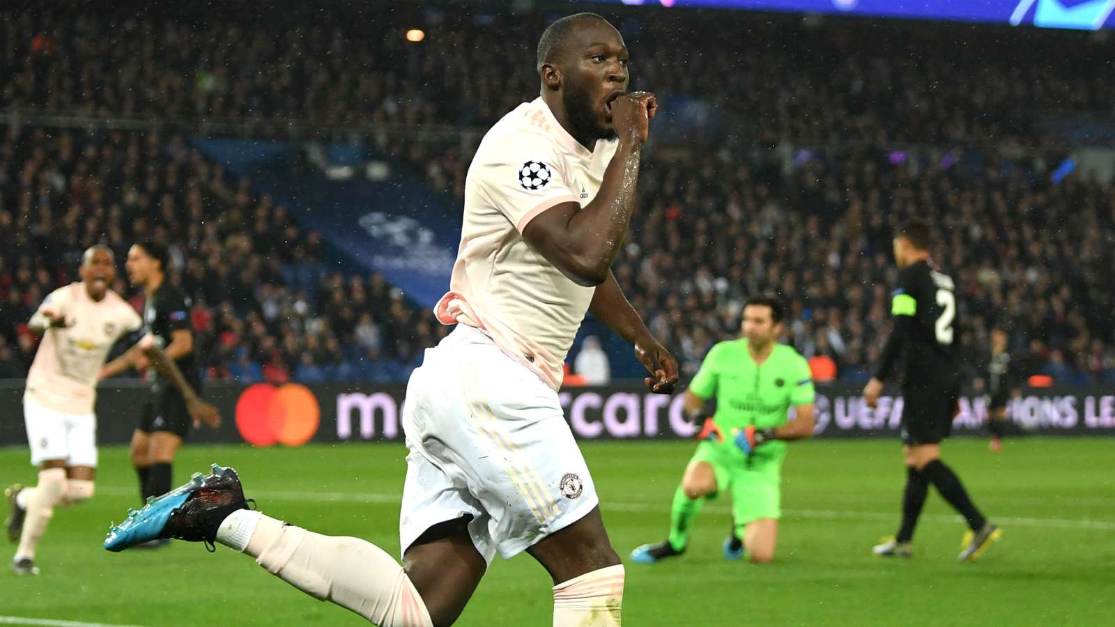 Paris Saint-Germain vs Manchester United 1-3: (3-3 agg): UEFA Champions League Report & Highlights lukaku cropped 3ox020uj9s21fnx1kozt67kr - Paris Saint-Germain vs Manchester United 1-3: (3-3 agg): UEFA Champions League Report & Highlights