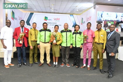 The Seplat Energy Plc Team flank winners of the 2022 Seplat JV PEARLs Quiz competition held in Benin City, Edo State, on Friday.